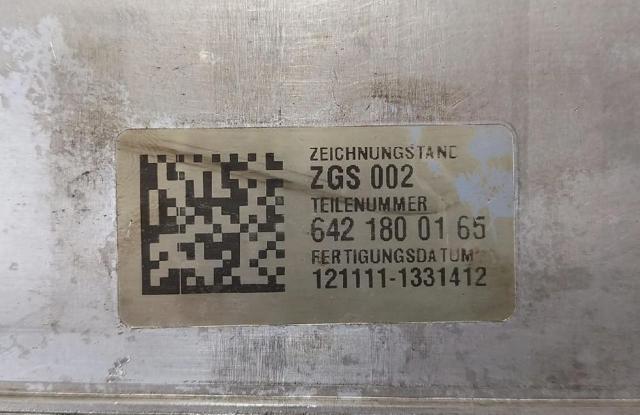 6421800165 MERCEDES Radiador de aceite debajo del filtro  disponible Ourense