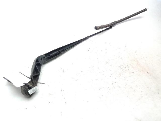PEUGEOT 6429CH Brazo del limpiaparabrisas  en stock Salamanca