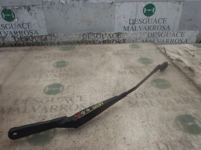 Brazo del limpiaparabrisas lavado de parabrisas Peugeot 308 I (2007-2014)