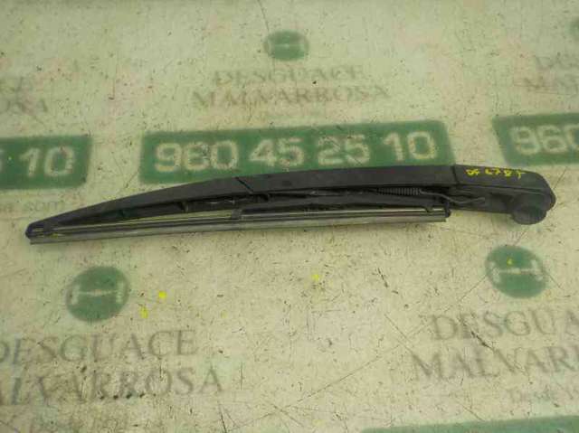 PEUGEOT 6429JG Brazo del limpiaparabrisas, trasero  en stock Salamanca