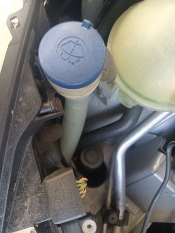 Precio del repuesto Deposito de agua de limpiaparabrisas 308 I familiar