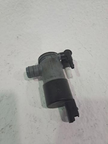 643492 Bomba de agua limpiaparabrisas, delantera  en stock Sabadell