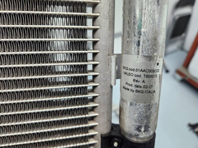 64506804722 BMW Condensador de aire acondicionado  disponible Vigo