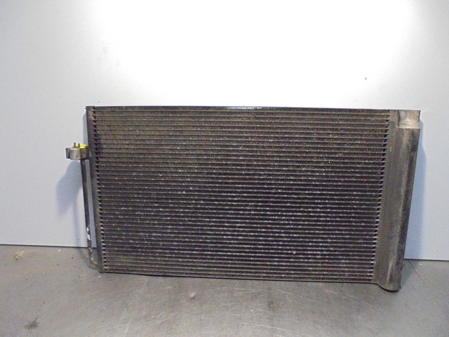 Condensador / radiador  aire acondicionado para bmw 5 535 d 306d4 64509122827