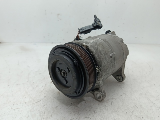 64525A5C710 BMW