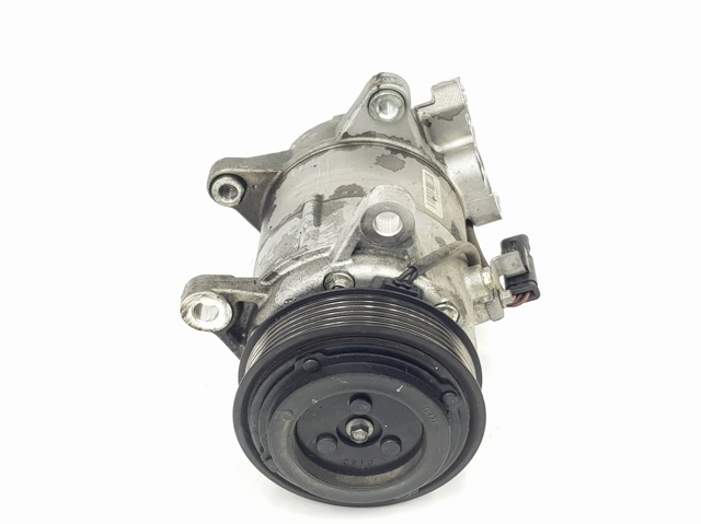 64526826879 BMW