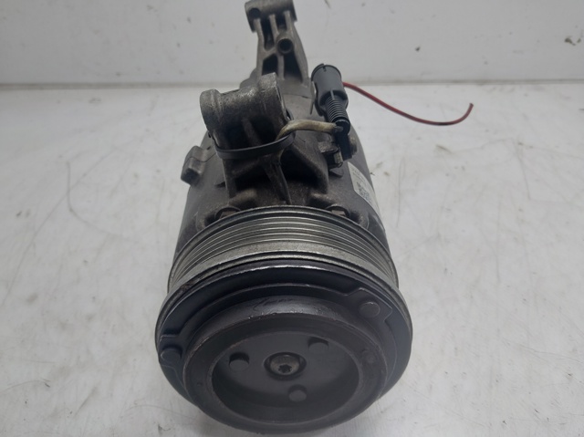 64526918122 BMW