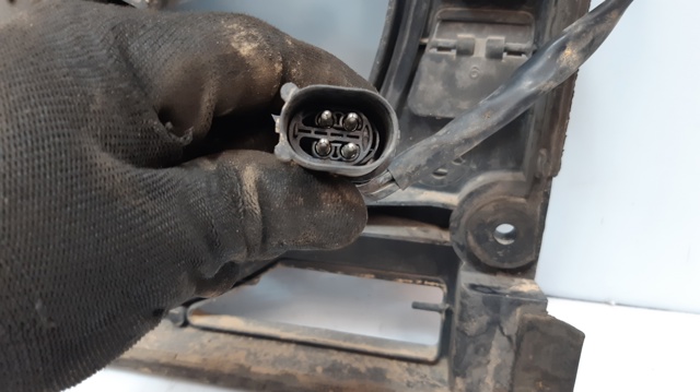 64548370993 BMW Difusor del radiador del aire acondicionado con ventilador y motor comprar Bilbao