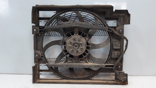 64548370993 Difusor del radiador del aire acondicionado con ventilador y motor  disponible Málaga
