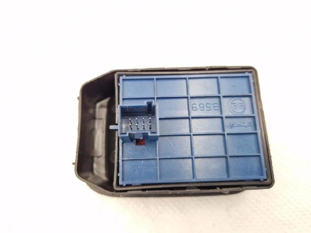 PEUGEOT 6490G8 Interruptor de elevalunas delantera izquierda  en stock Salamanca