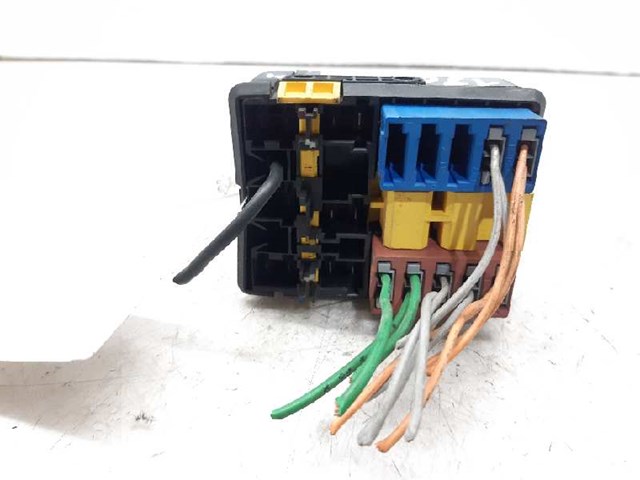 Caja de fusibles para Peugeot 306 7A