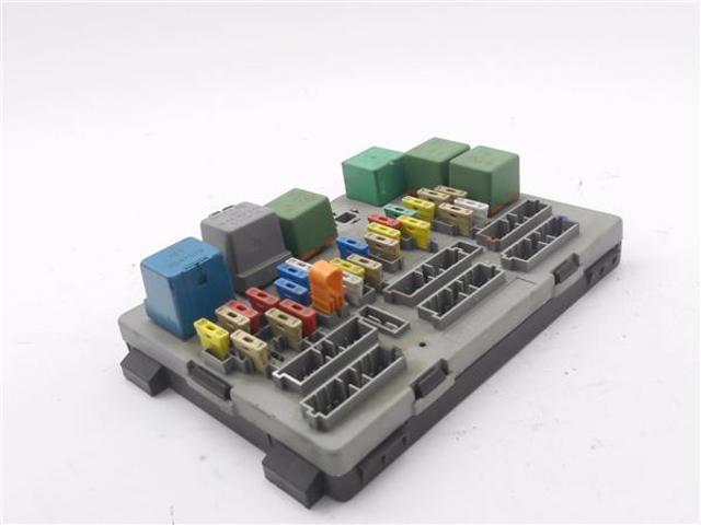 Caja de relés y fusibles Peugeot 306  (1993-2001)