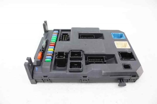 Caja reles para Peugeot 207  (WA, WC)