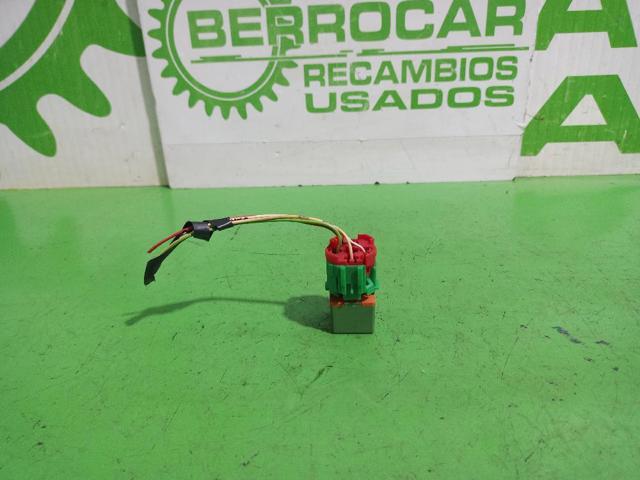 Relé, ventilador de habitáculo Peugeot 206 2A/C