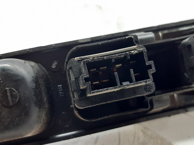 6554E4 Interruptor de elevalunas delantera izquierda  en stock Granada