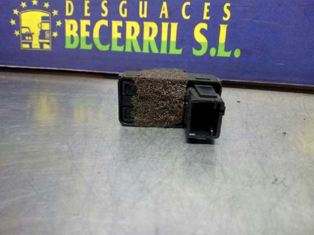 6554HJ Botón de elevalunas delantero derecho  en stock Sabadell