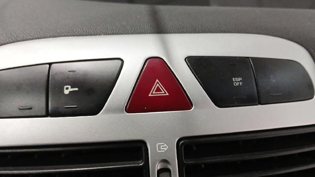 Interruptor warning Peugeot 307  familiar comprar en España