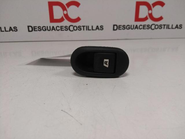 6554L7 Botón de elevalunas delantero derecho  en stock Granada