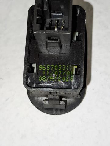 6554L7 PEUGEOT Botón de elevalunas delantero derecho comprar Madrid