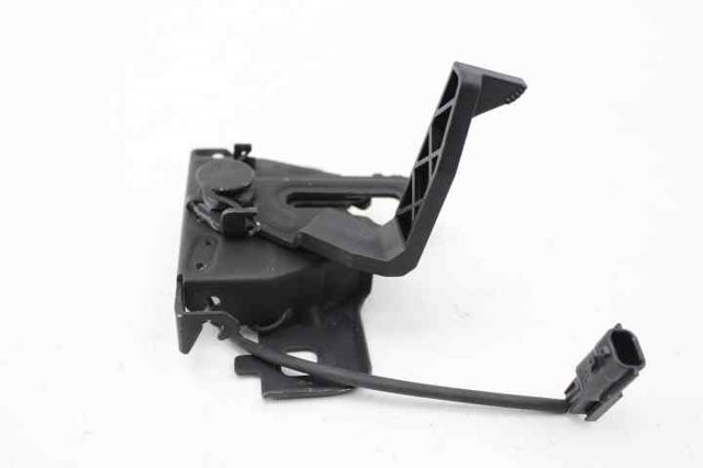 656013486R RENAULT Cerradura de capó comprar Bilbao