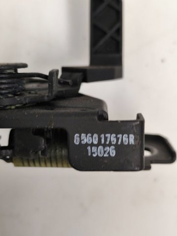 656017676R Cerradura del capó  disponible Burgos
