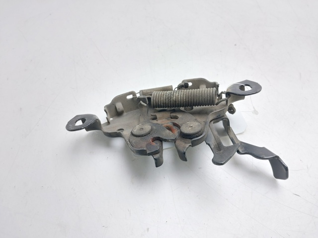 Cerradura del capó de motor Terrano II SUV (1993-2006) original desde 31,94 €