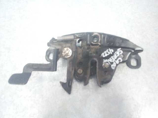 Cerradura del capó de motor Nissan Vanette  (C23)