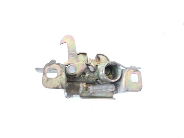 Cerradura del capó de motor Nissan Patrol Y60