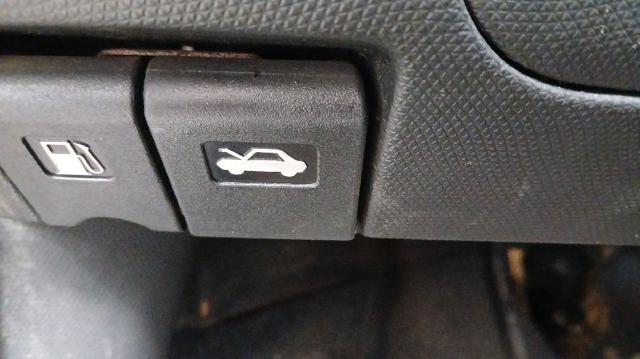 Cable de capó del motor Nissan Note  (2006-2012)