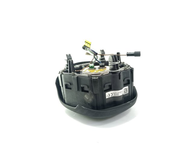 65776818814 BMW