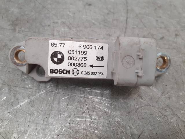 65776906174 BMW