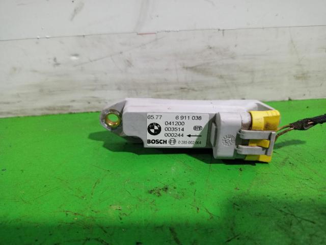 65776911038 BMW