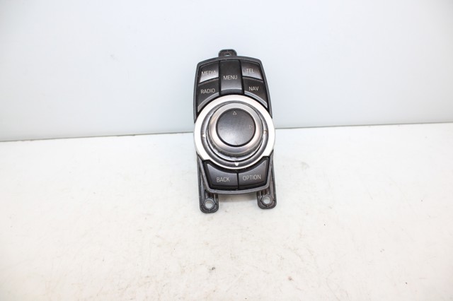 6582928669903 BMW