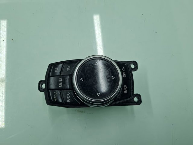 65829350723 BMW