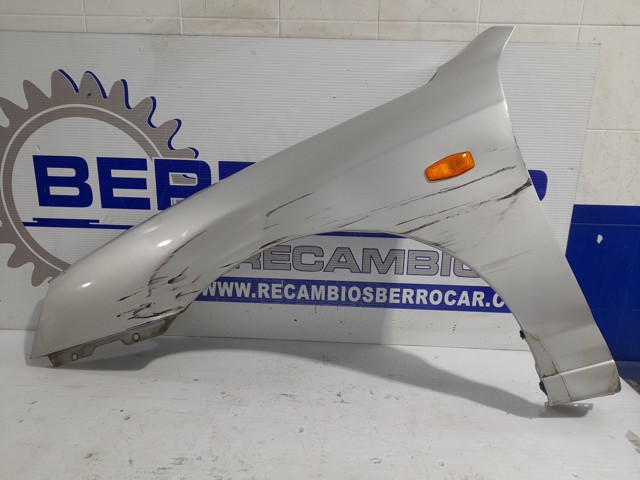 Guardabarros delantero izquierdo 663102D011 Hyundai/Kia