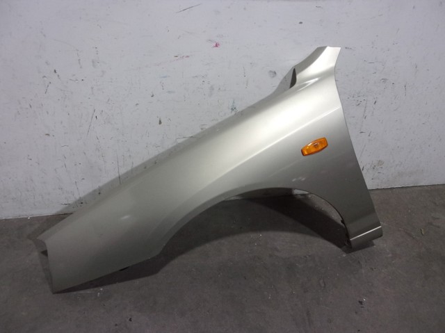 Comprar Aleta delantera izquierda Hyundai Elantra III XD a bajo precio