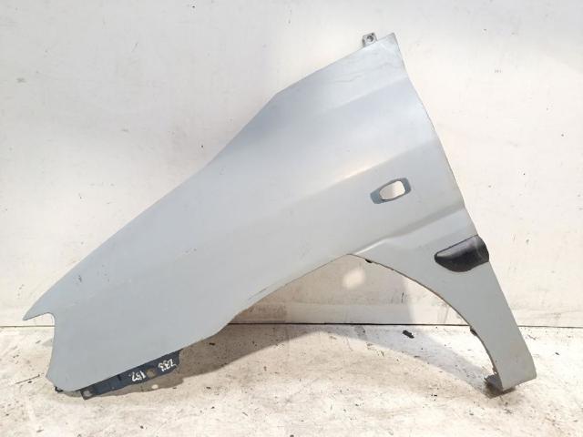 Aleta delantera izquierda 6631117320 HYUNDAI