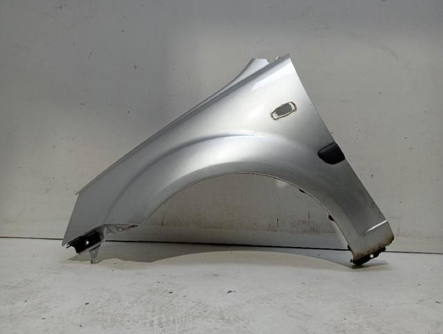 663111G350 Aleta delantera izquierda  comprar en Reus