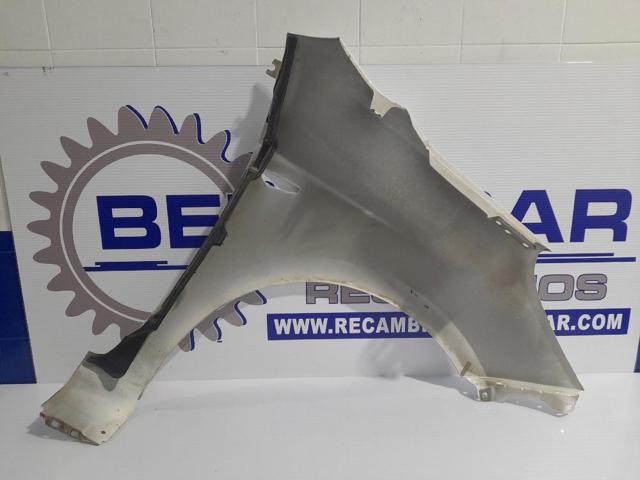 Guardabarros delantero izquierdo 663111J000 Hyundai/Kia