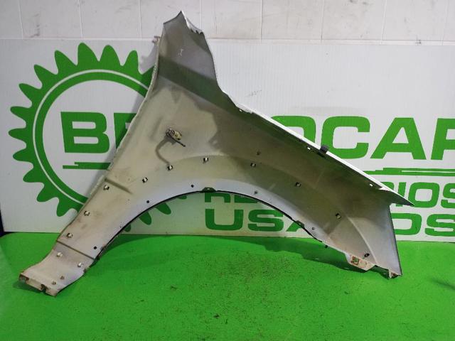 HYUNDAI 663113E141 Aleta delantera izquierda  comprar en Ponferrada