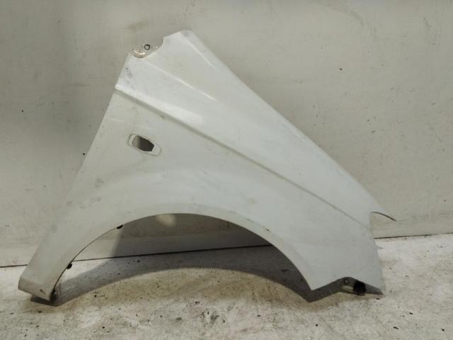 Aleta delantera derecha 663211C350D HYUNDAI