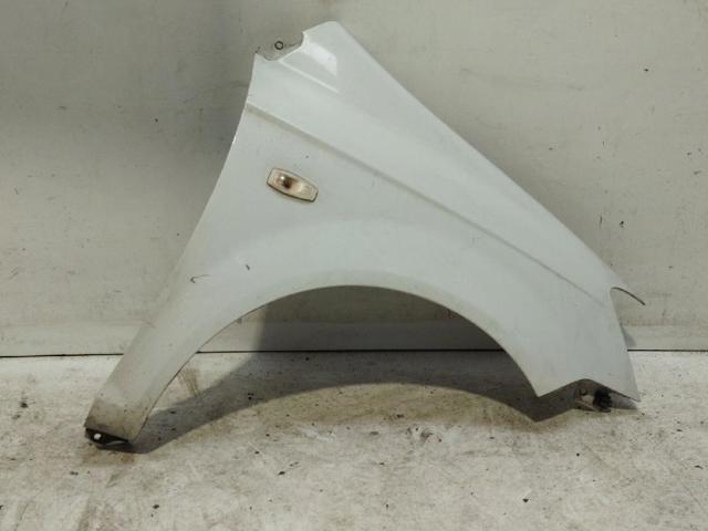 Guardabarros delanteros derecho 663211C350D HYUNDAI