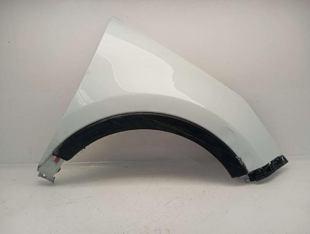 663213W000 Aleta delantera derecha  comprar en Reus