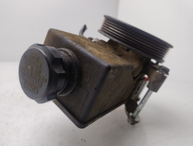 6654601980 SSANG YONG Bomba de dirección  en stock Gandía