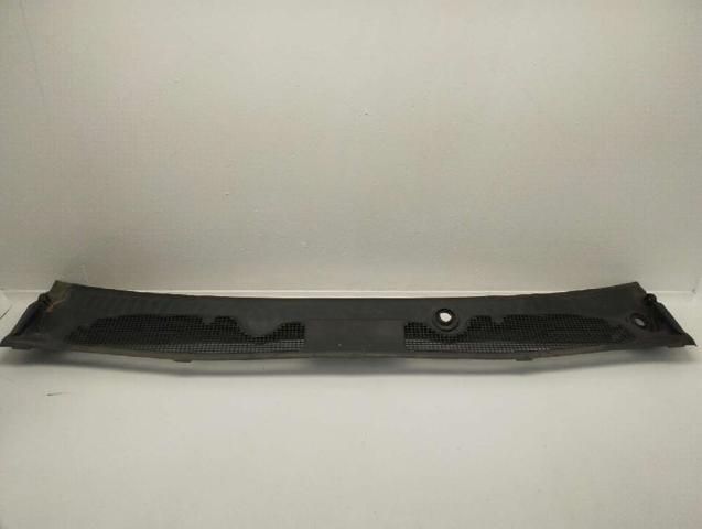 668110003R RENAULT Vierteaguas  en stock Gandía