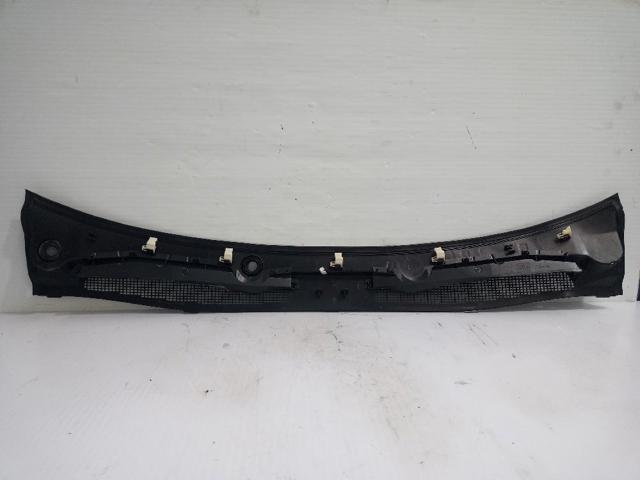 RENAULT 668110003R Vierteaguas comprar Pamplona
