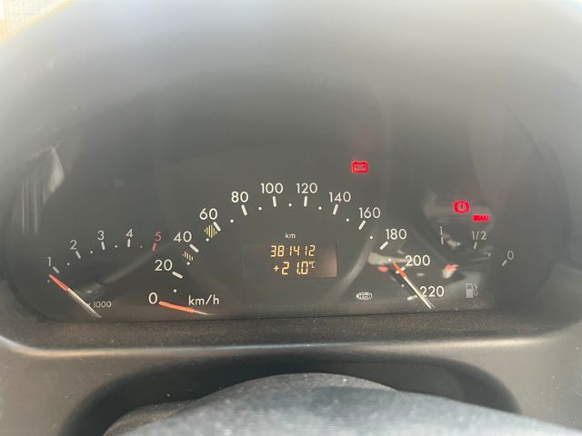 668914 Mercedes