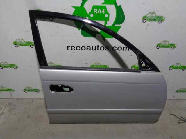 Puerta de coche, delantera, derecha 6700105030 Toyota