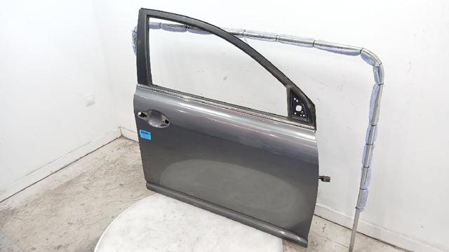 TOYOTA 6700105050 Puerta delantera derecha  en stock Valencia