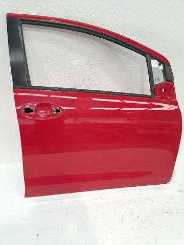 Puerta delantera derecha 670010D170 Toyota